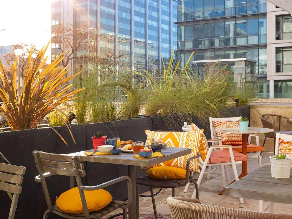 Отель Ibis Marseille Centre Euromed Экстерьер фото