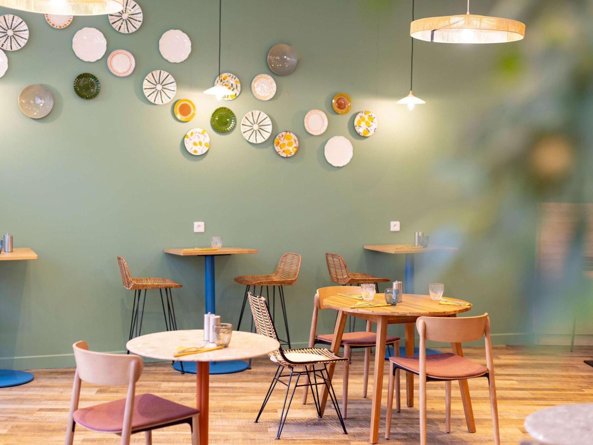 Отель Ibis Marseille Centre Euromed Экстерьер фото